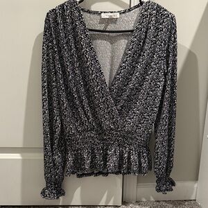 Women’s Chic Black and White Patterned Blouse Size M 8016